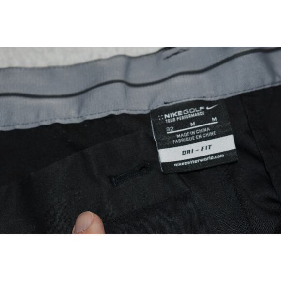 Nike Golf Shorts Mens Size 32 Wicking Tour Performance Dri-Fit Polyester Pleated - Picture 3 of 5